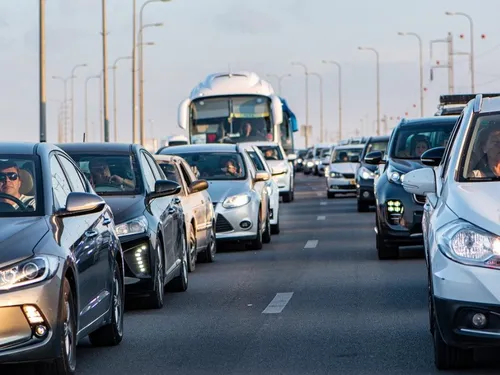 Routes surchargées en Île-de-France pour le week-end prolongé de la...